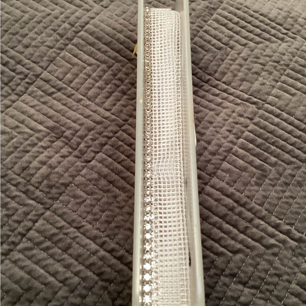 Sequins trim, see pictures for more details     127